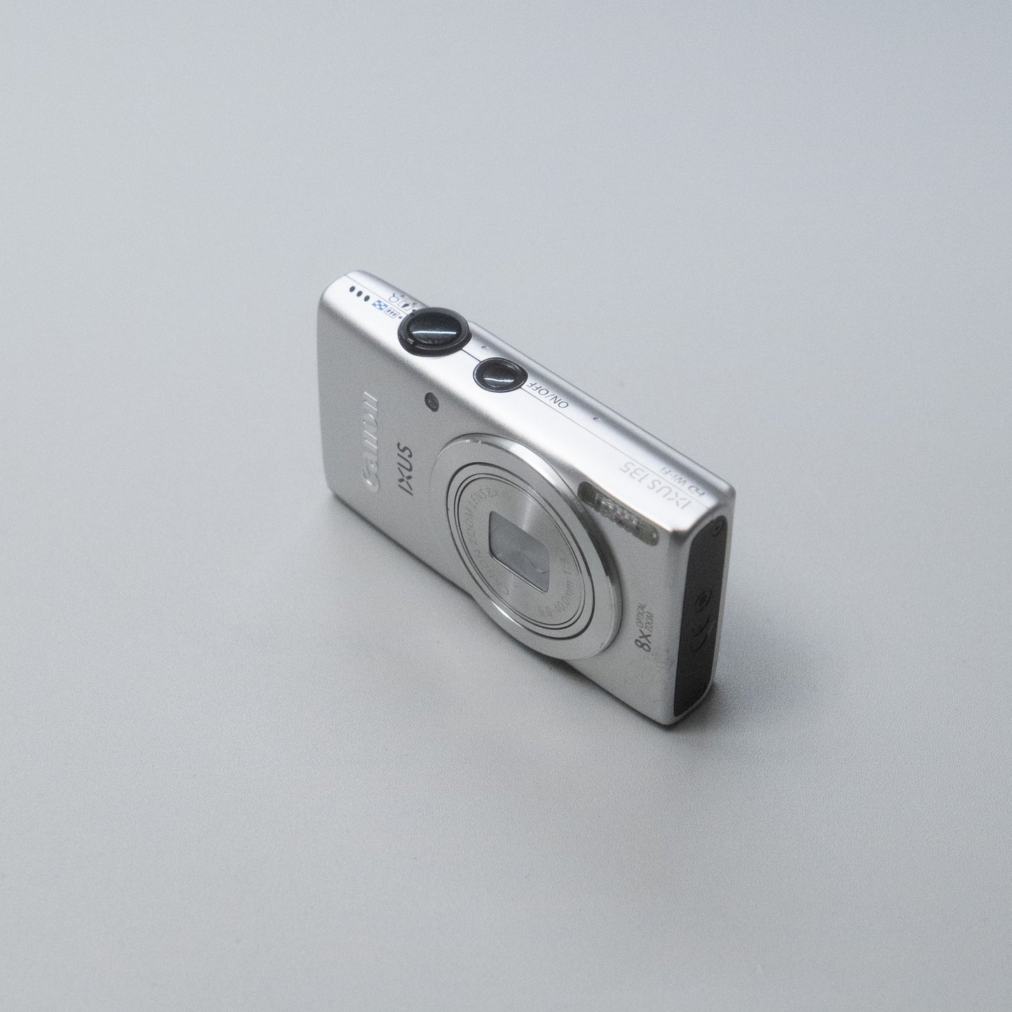 Canon IXUS 135 Digicam Kit