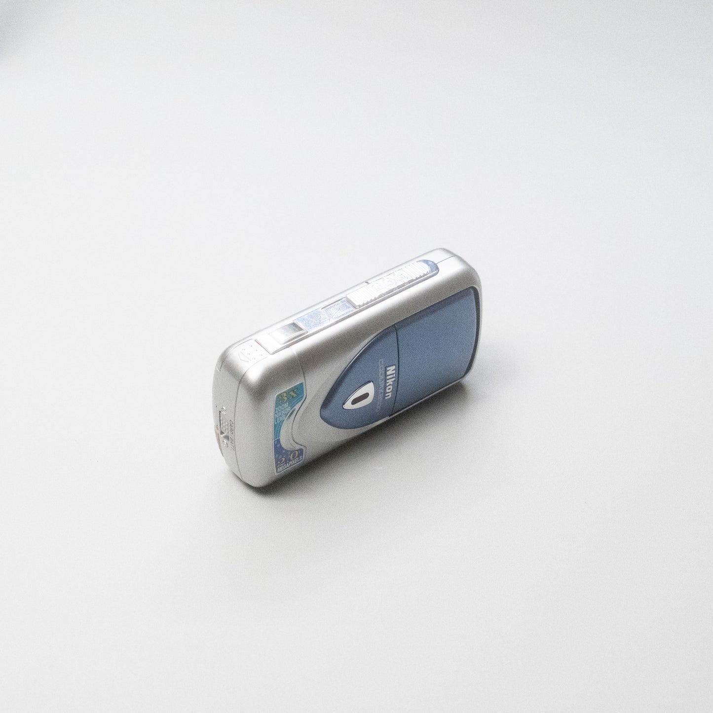 Nikon Coolpix 2500 Digicam Kit