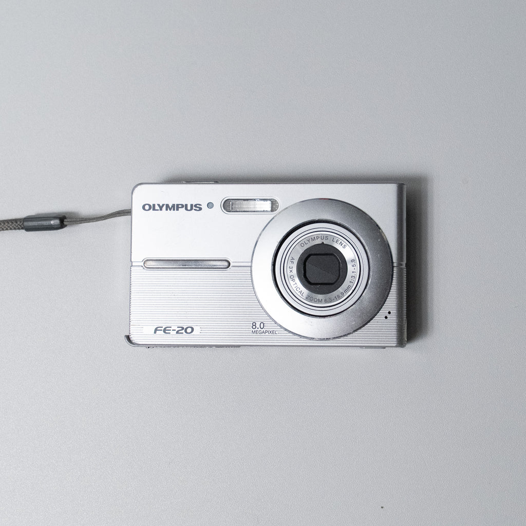 Olympus FE-20 Kit