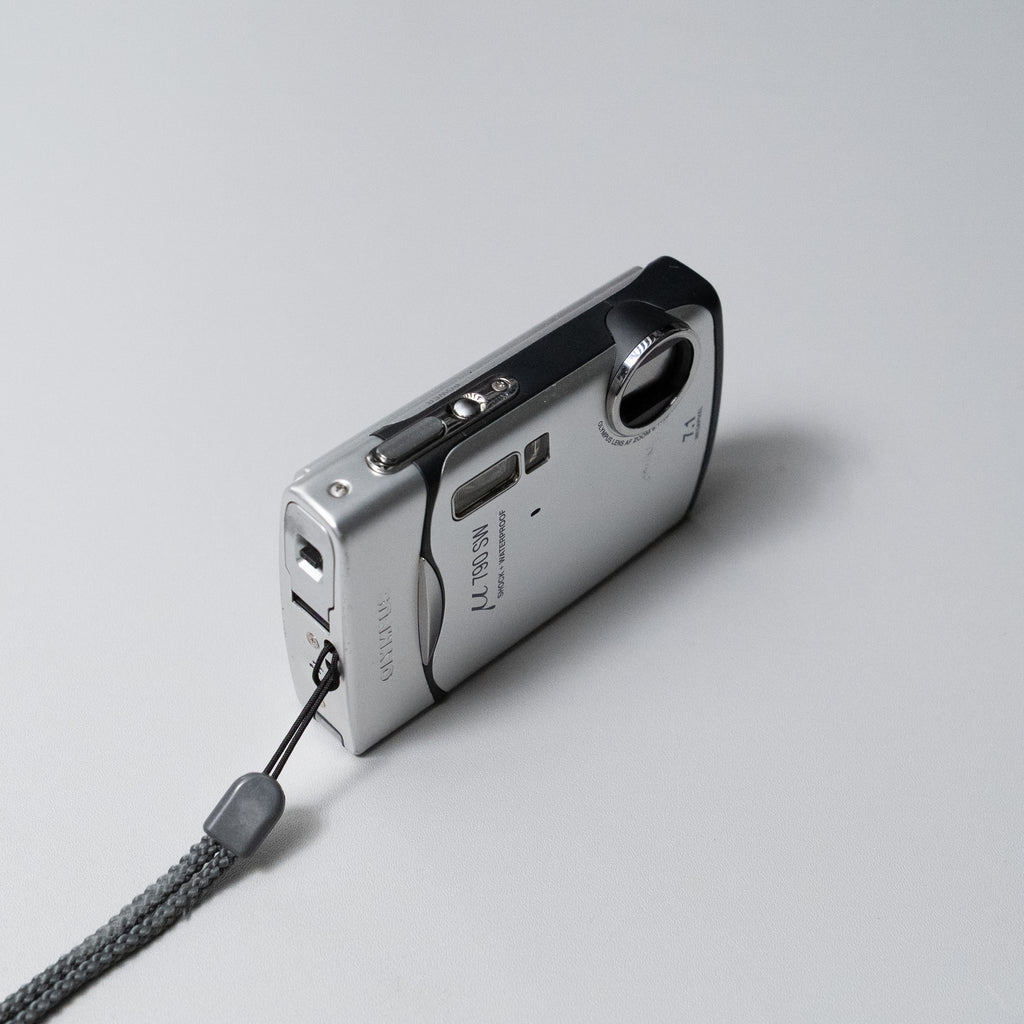 Olympus MJU 790 SW Kit