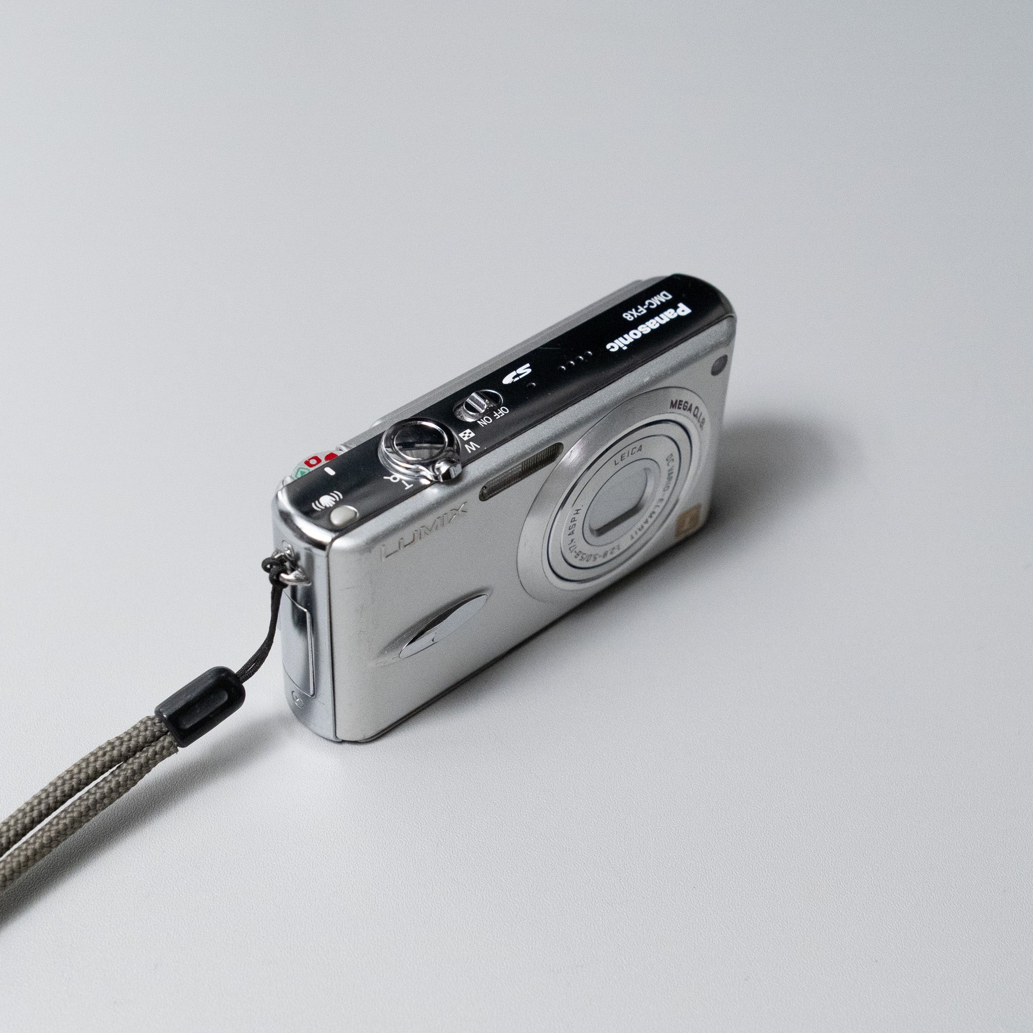 Panasonic Lumix DMC-FX8 Kit