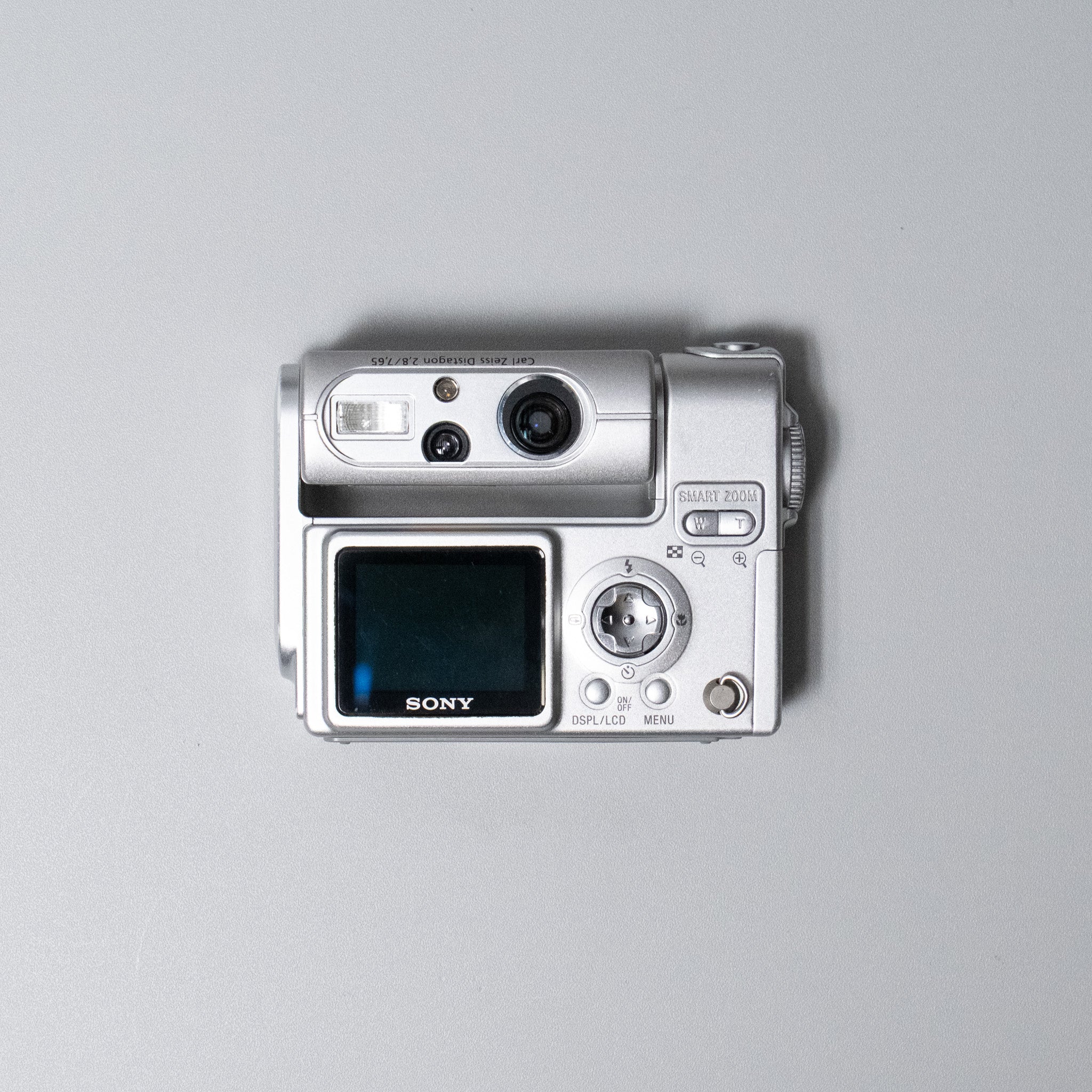 Sony Cyber-shot DSC-F77