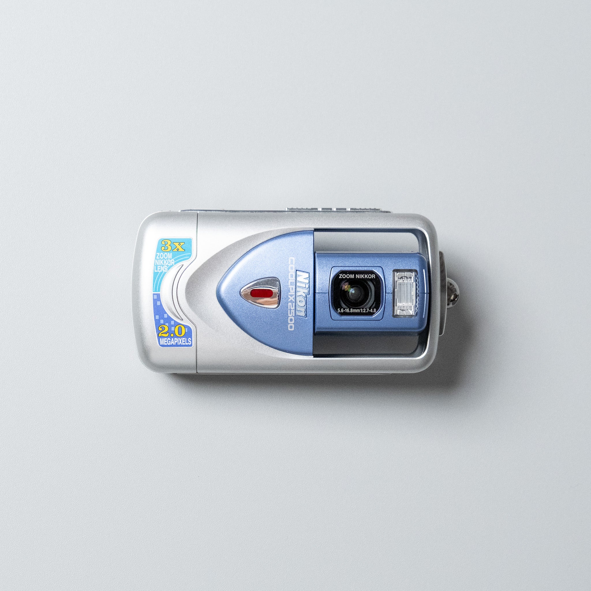 Nikon Coolpix 2500 Digicam Kit