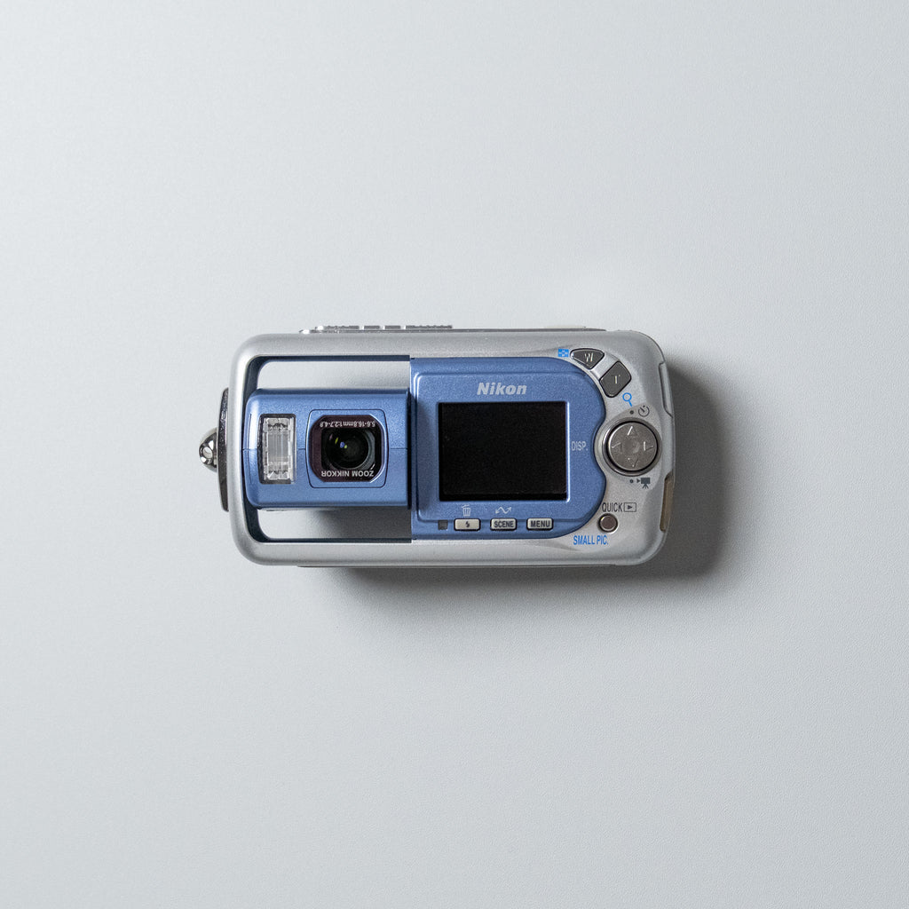 Nikon Coolpix 2500 Digicam Kit