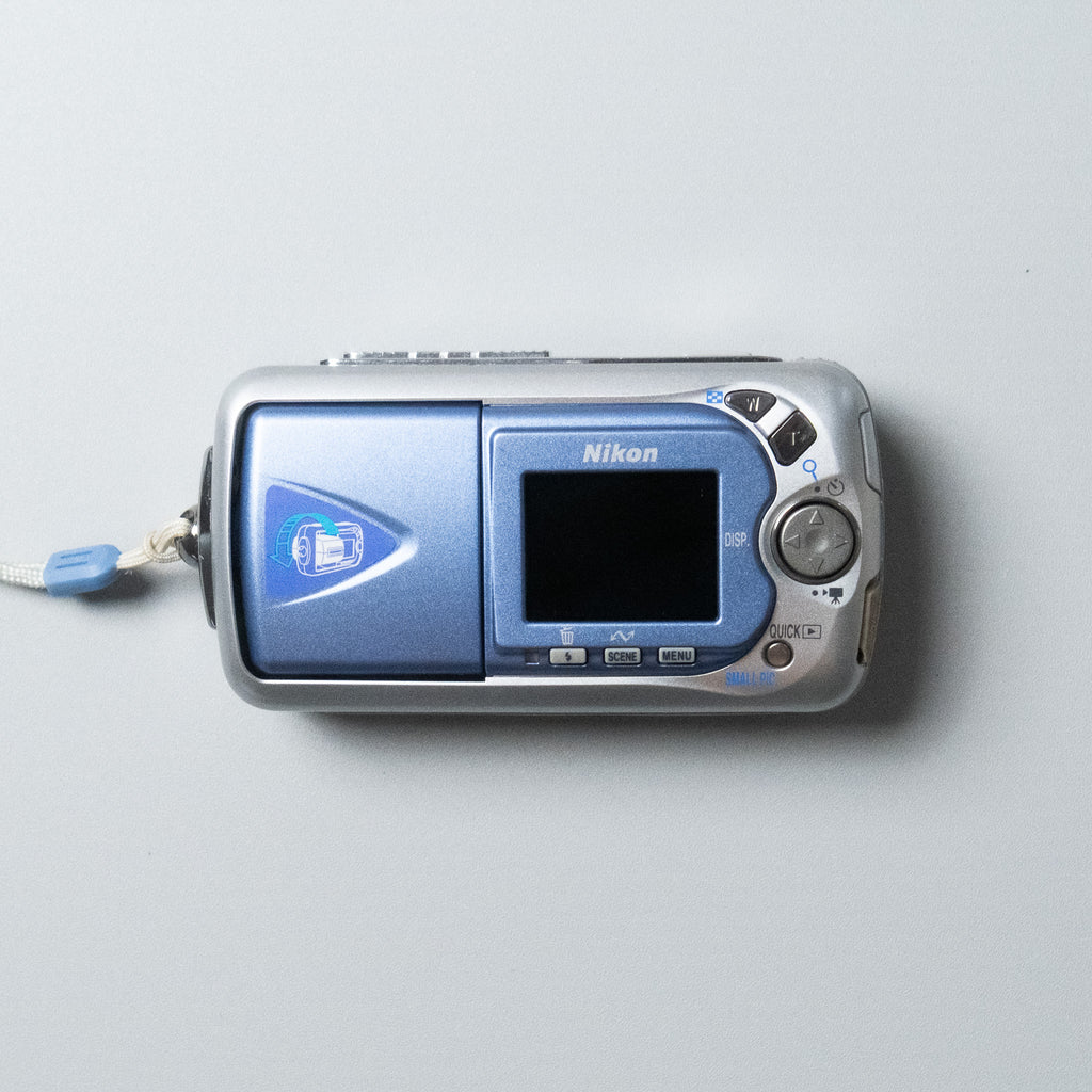 Nikon Coolpix 2500 Digicam Kit