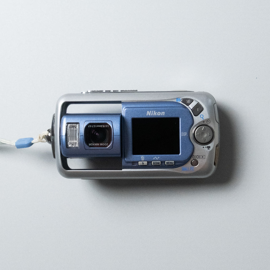 Nikon Coolpix 2500 Digicam Kit
