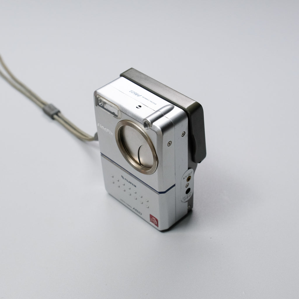 Fujifilm FinePix M603 Kit