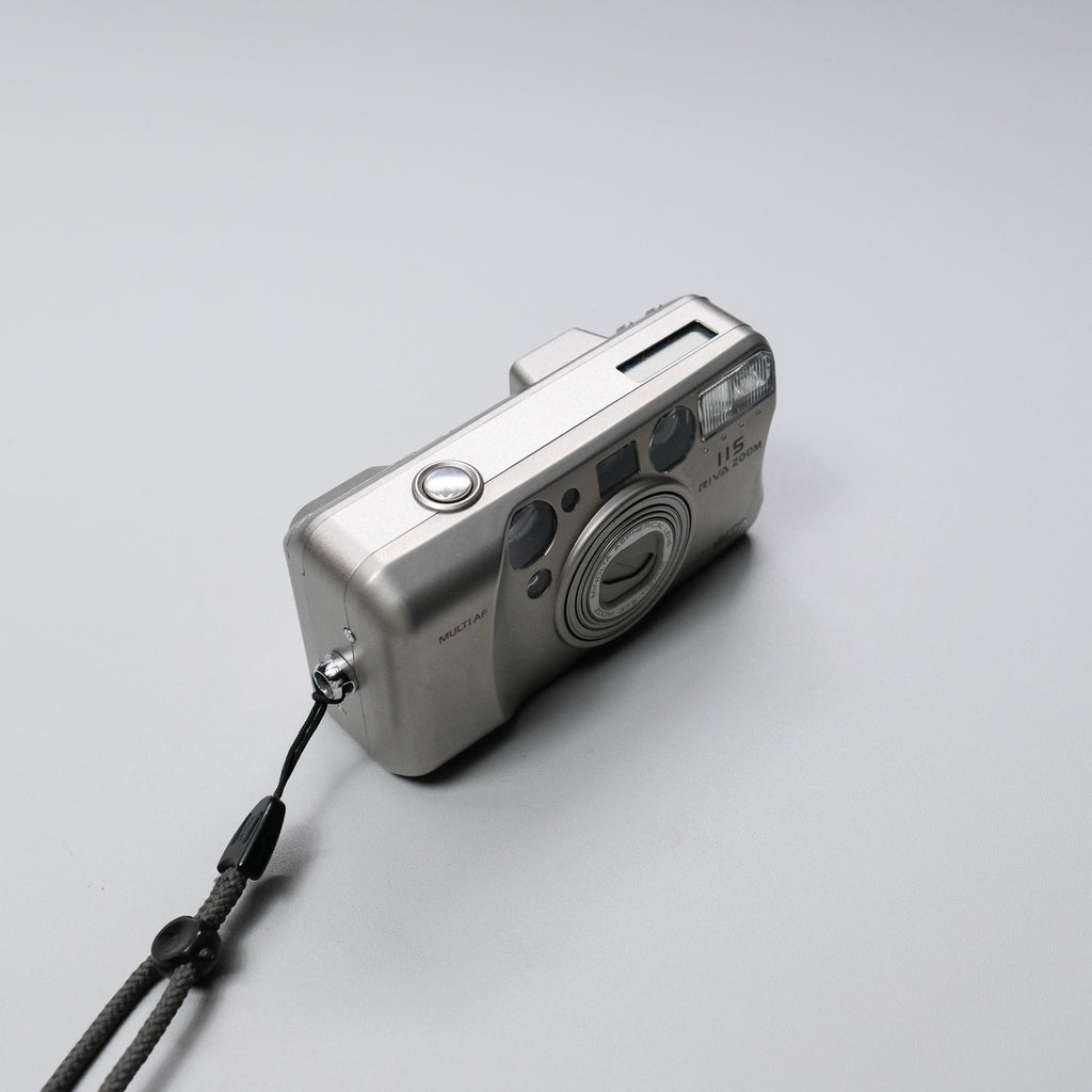 Minolta Riva Zoom 115 35mm Film Kit