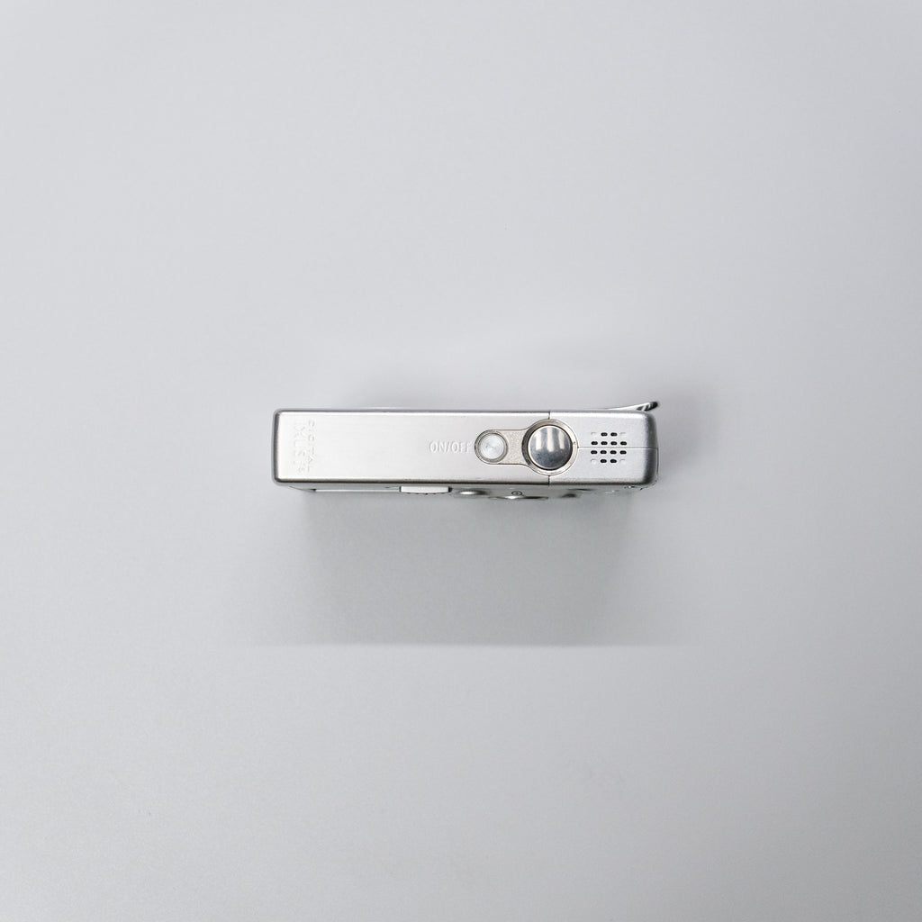 Silver Canon IXUS i Kit