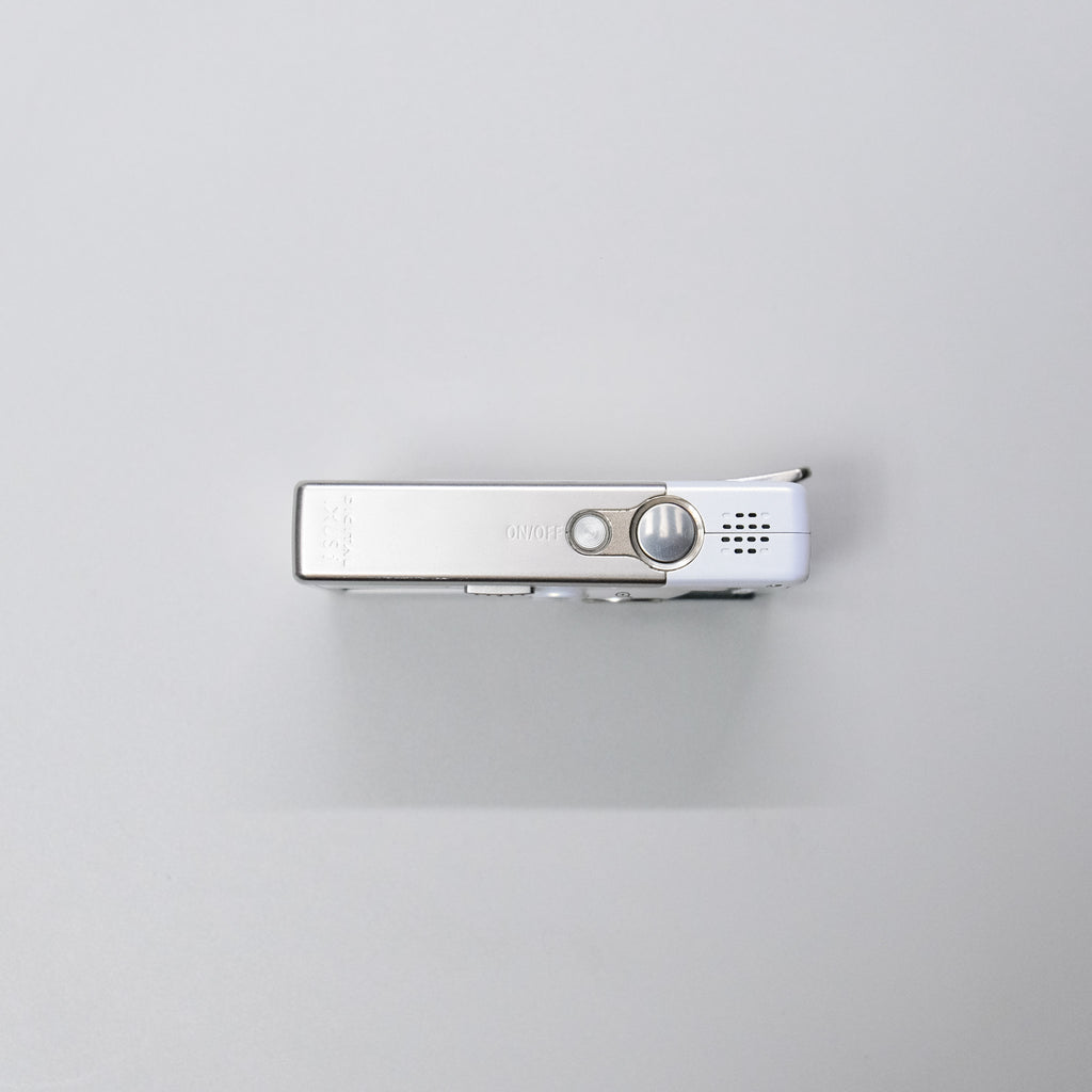 Pearl White Canon IXUS i Kit