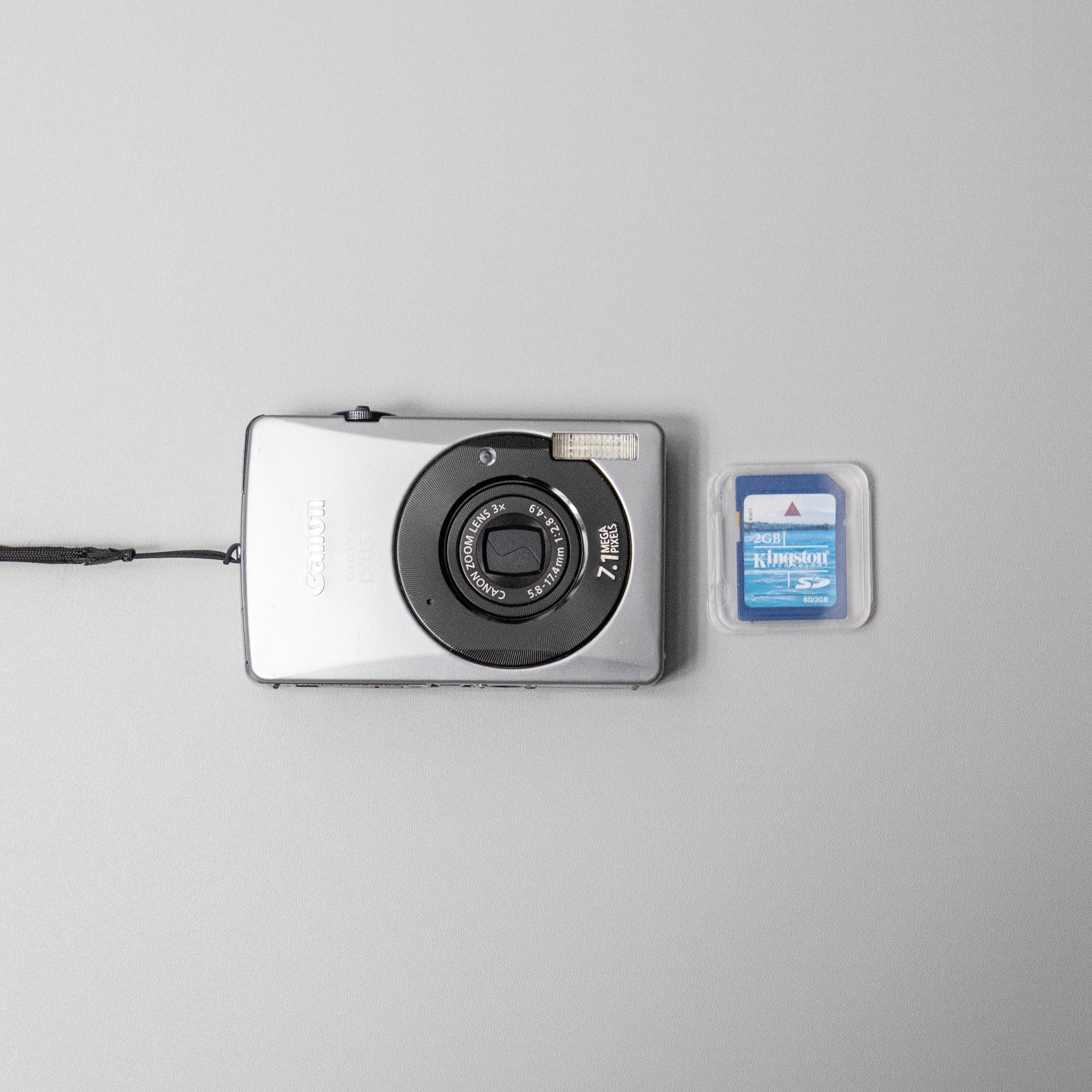 Canon IXUS 75 Digicam Kit