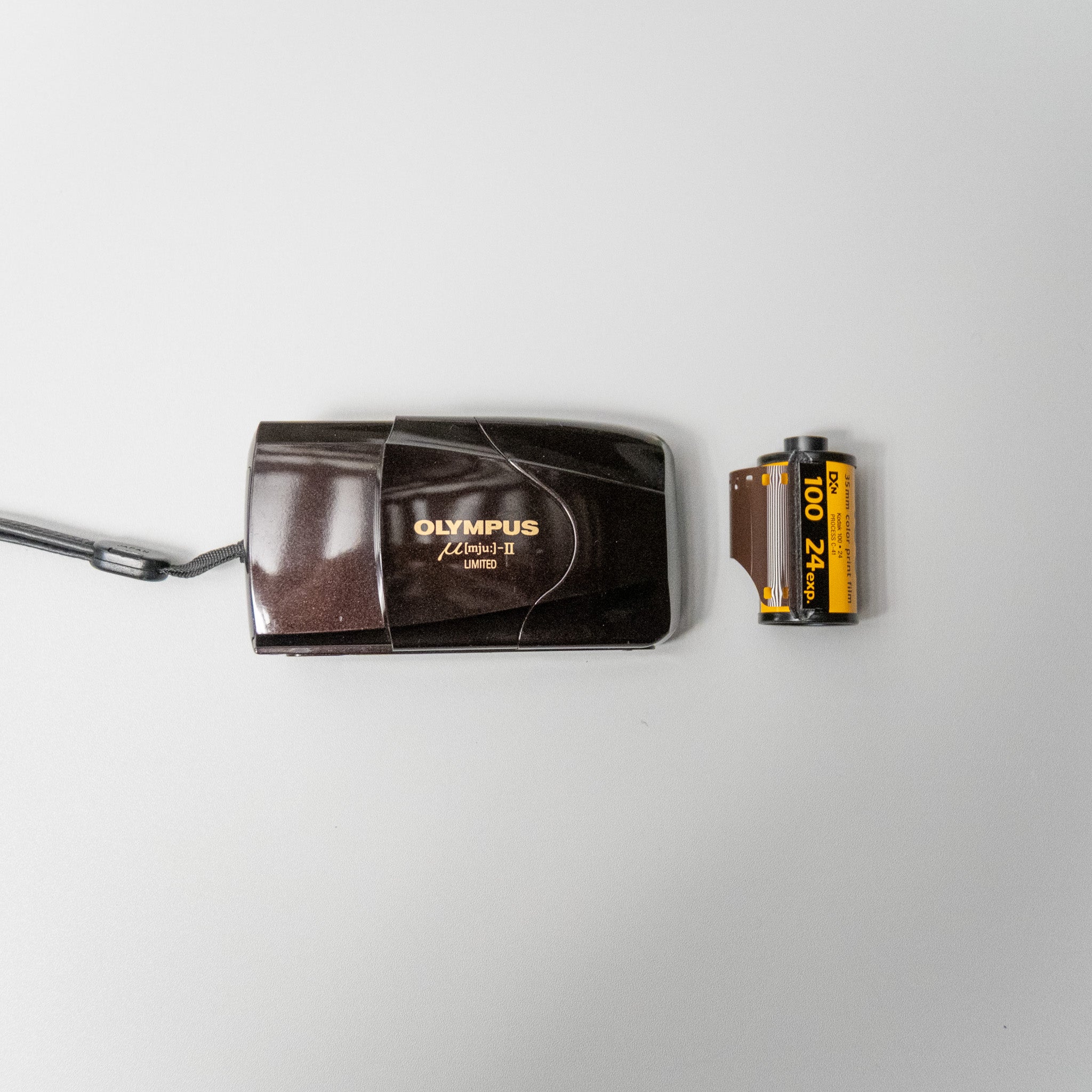 Olympus MJU II LIMITED Kit