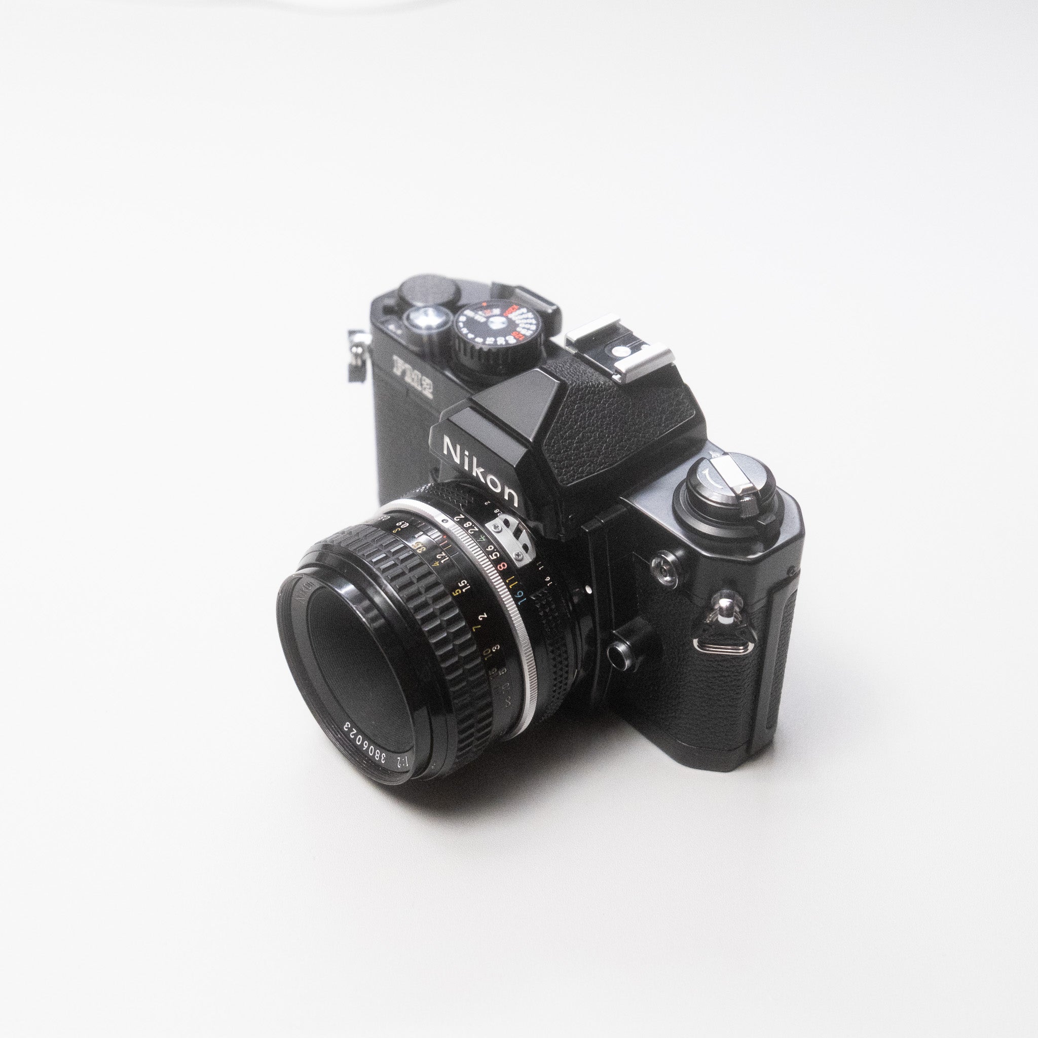 Nikon FM2 + 50mm f/2 Kit