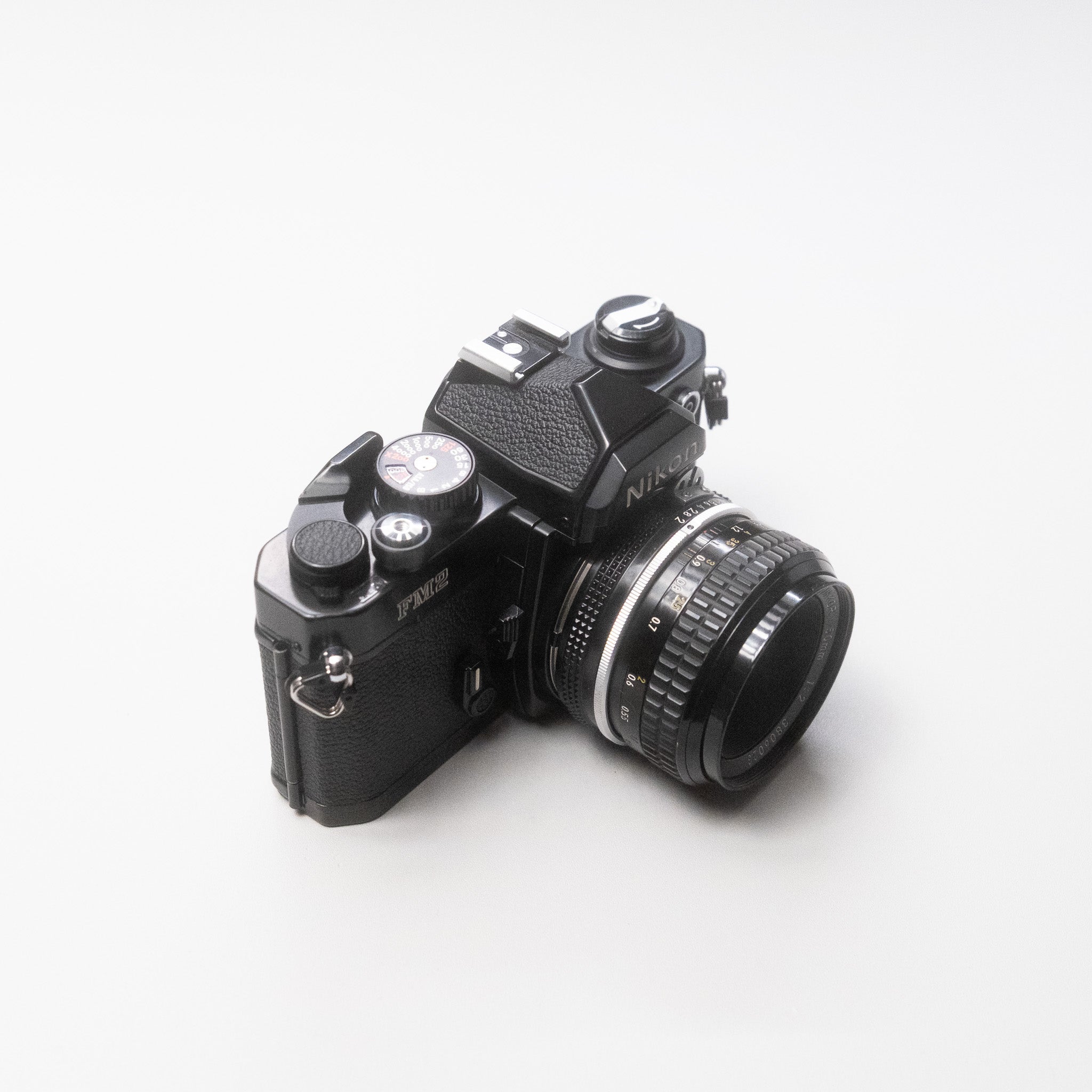 Nikon FM2 + 50mm f/2 Kit