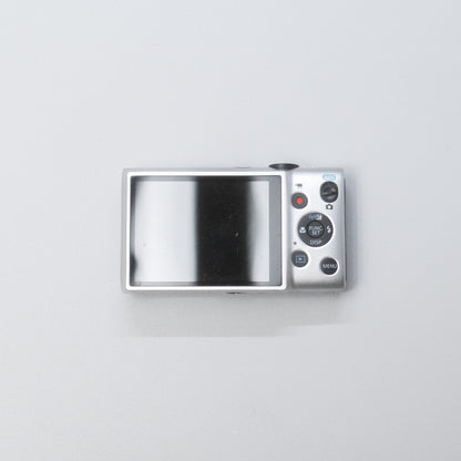 Canon IXUS 135 Digicam Kit