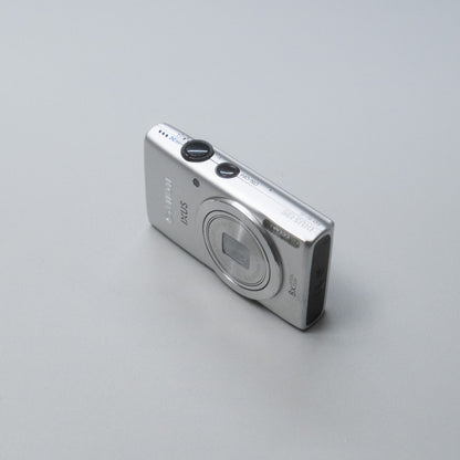Canon IXUS 135 Digicam Kit