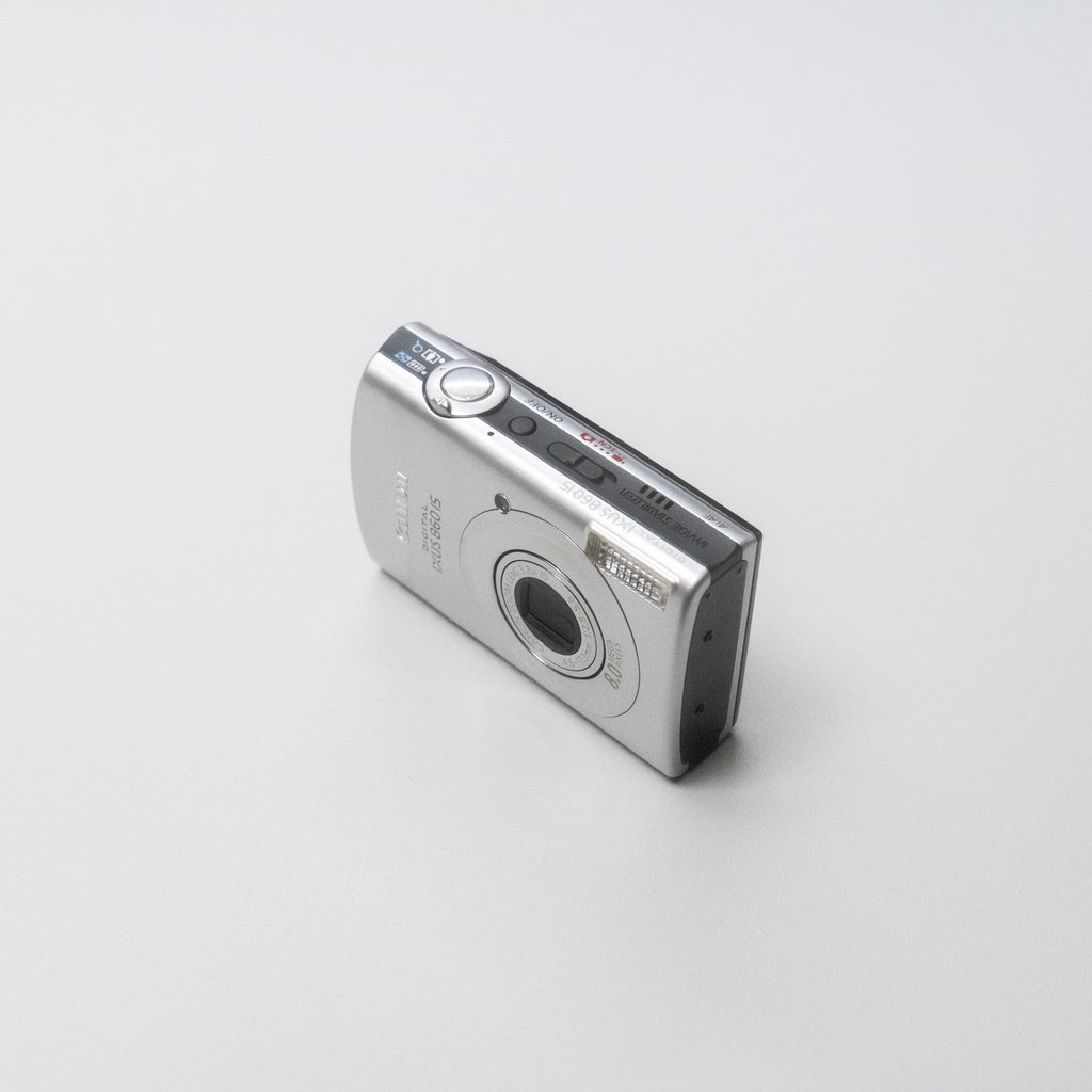 Canon IXY DIGITAL 860 IS Digicam Kit