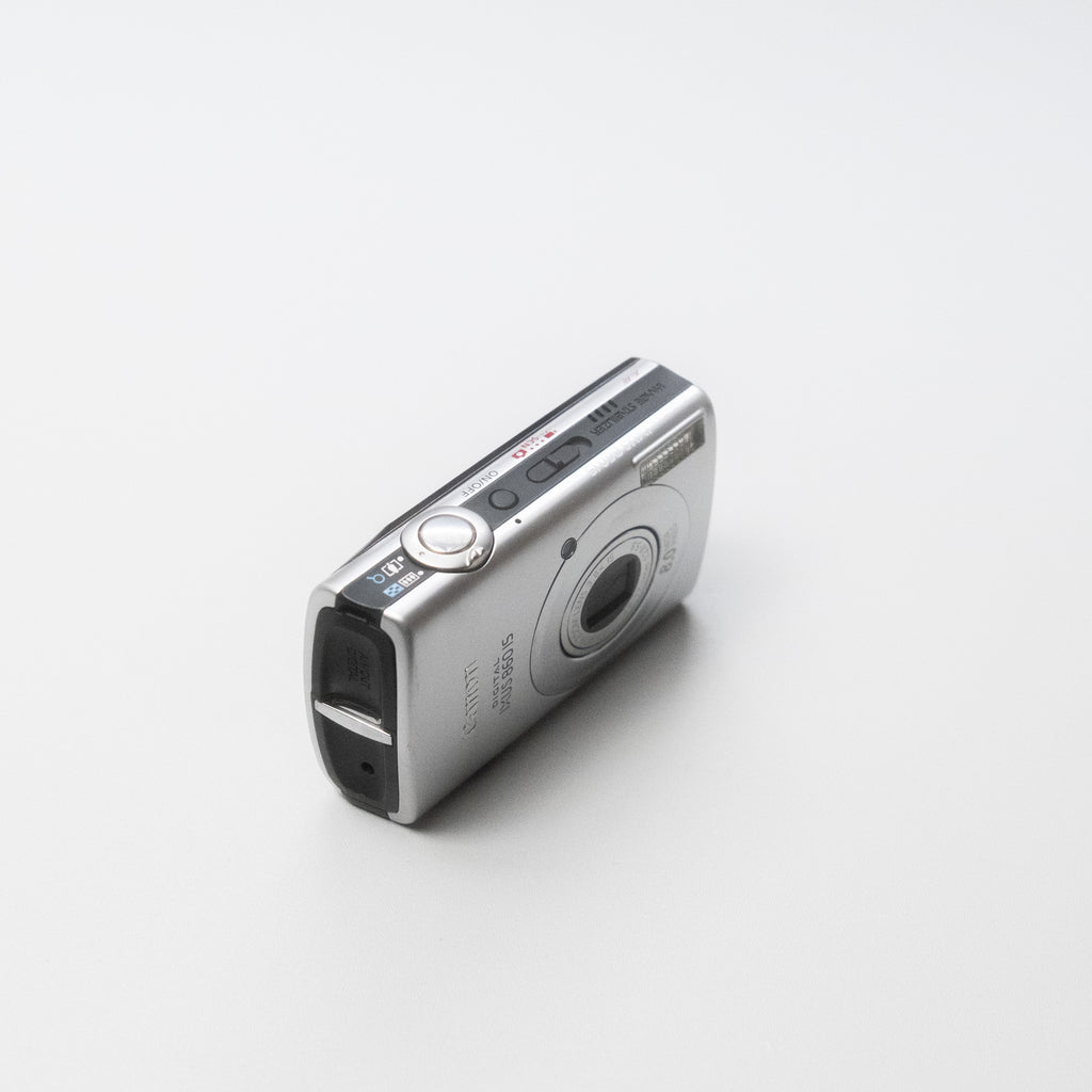 Canon IXY DIGITAL 860 IS Digicam Kit