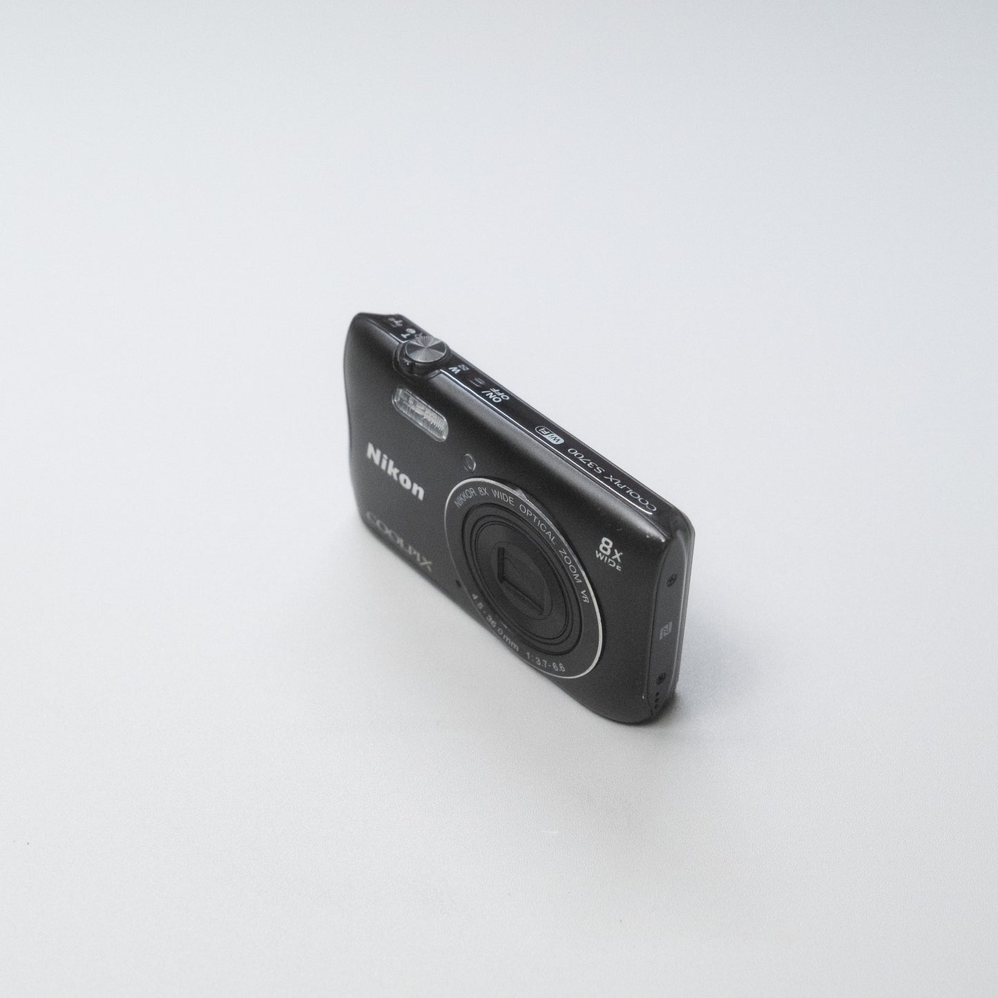 Nikon Coolpix S3700 Digicam Kit