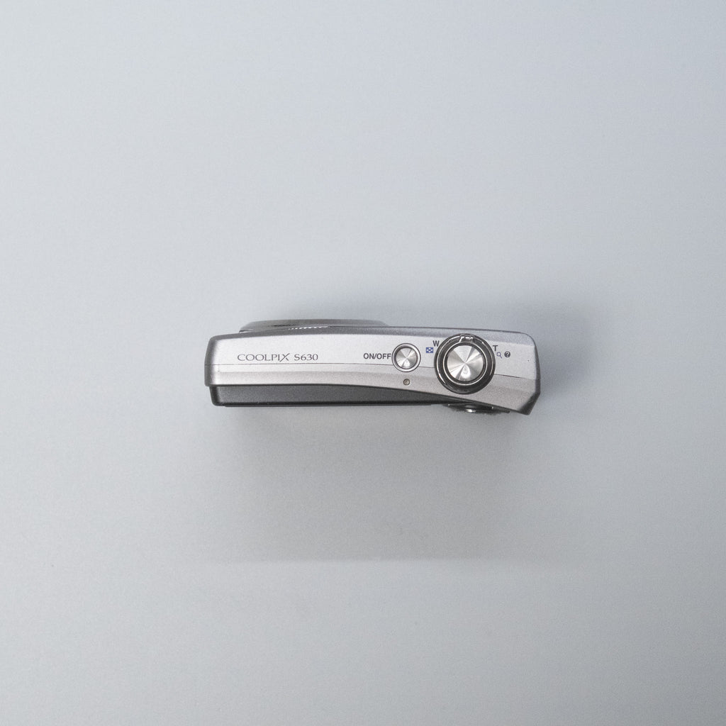 Nikon Coolpix S630 Digicam Kit