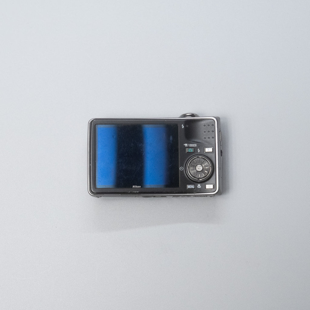 Nikon Coolpix S630 Digicam Kit