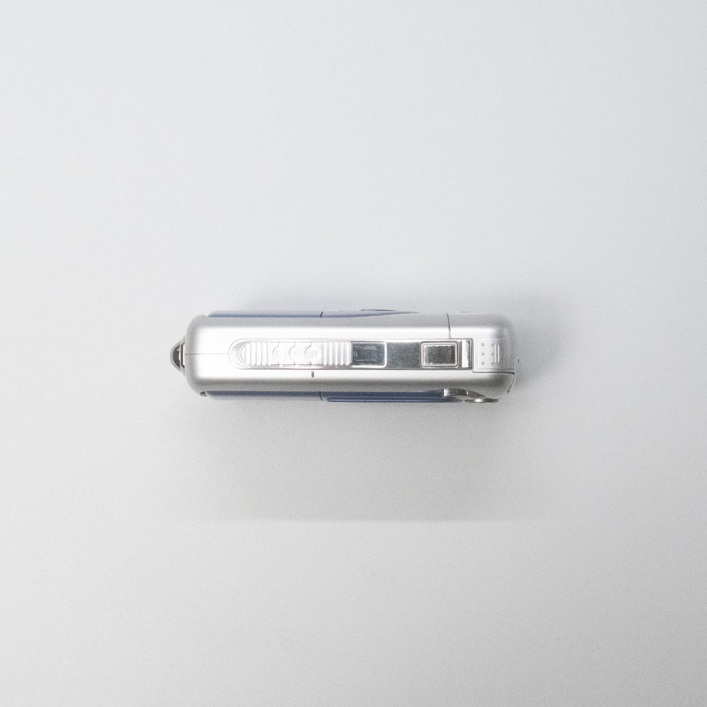 Nikon Coolpix 2500 Digicam Kit