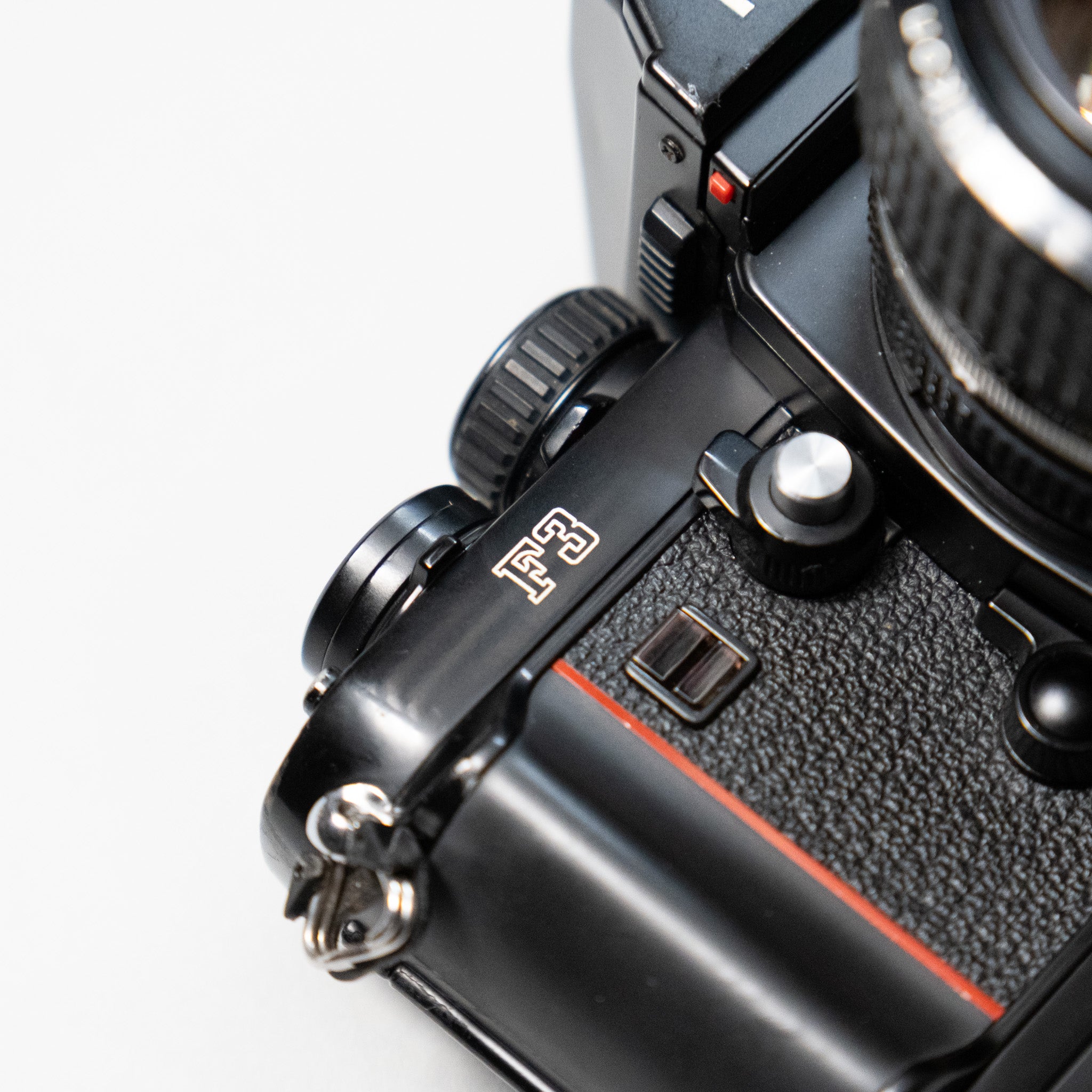 Nikon F3 + 50mm f/1.2 Kit